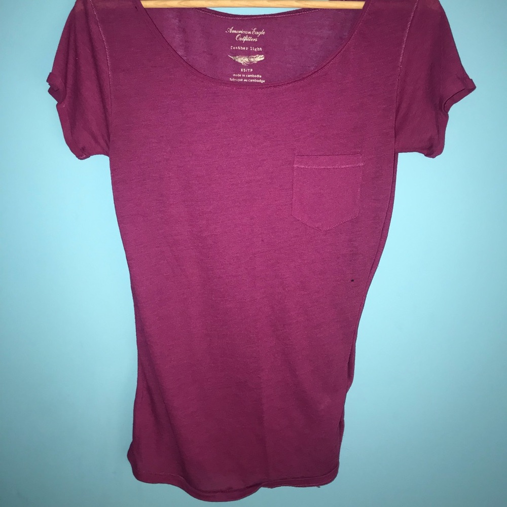 Dark pink T-shirt with pocket